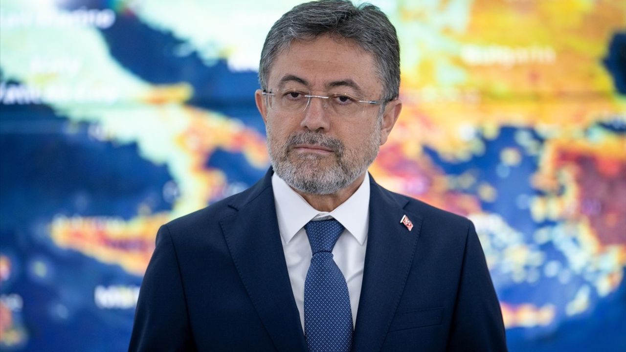 Tarım ve Orman Bakanı Yumaklı Yangın Durumunu Açıkladı: 55 Yangın Kontrol Altında