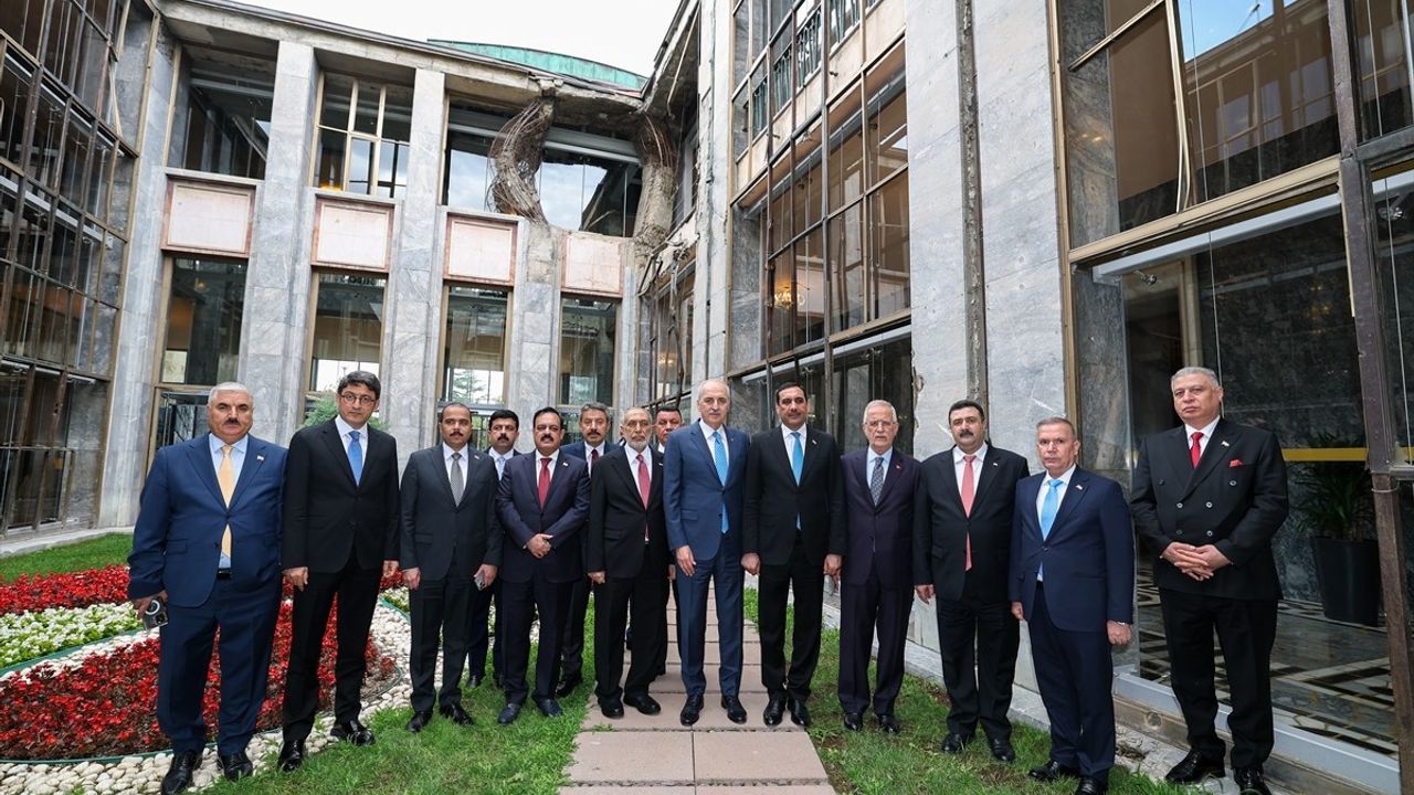 TBMM Başkanı Kurtulmuş, Irak Temsilciler Meclisi Başkanı Meşhedani ile Ortak Basın Toplantısı Düzenledi