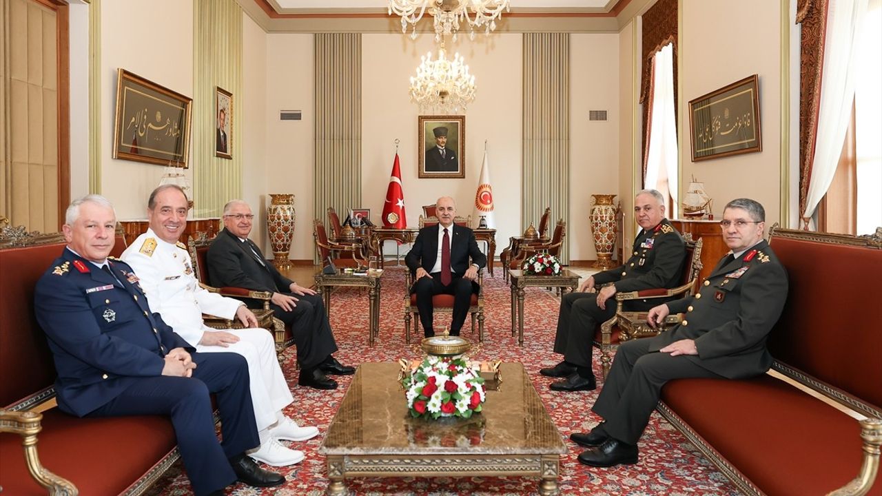 TBMM Başkanı Kurtulmuş, Milli Savunma Bakanı Güler ve TSK Komutanlarını Kabul Etti