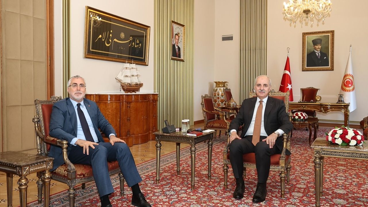 TBMM Başkanı Numan Kurtulmuş, Çalışma ve Sosyal Güvenlik Bakanı Vedat Işıkhan'ı Kabul Etti