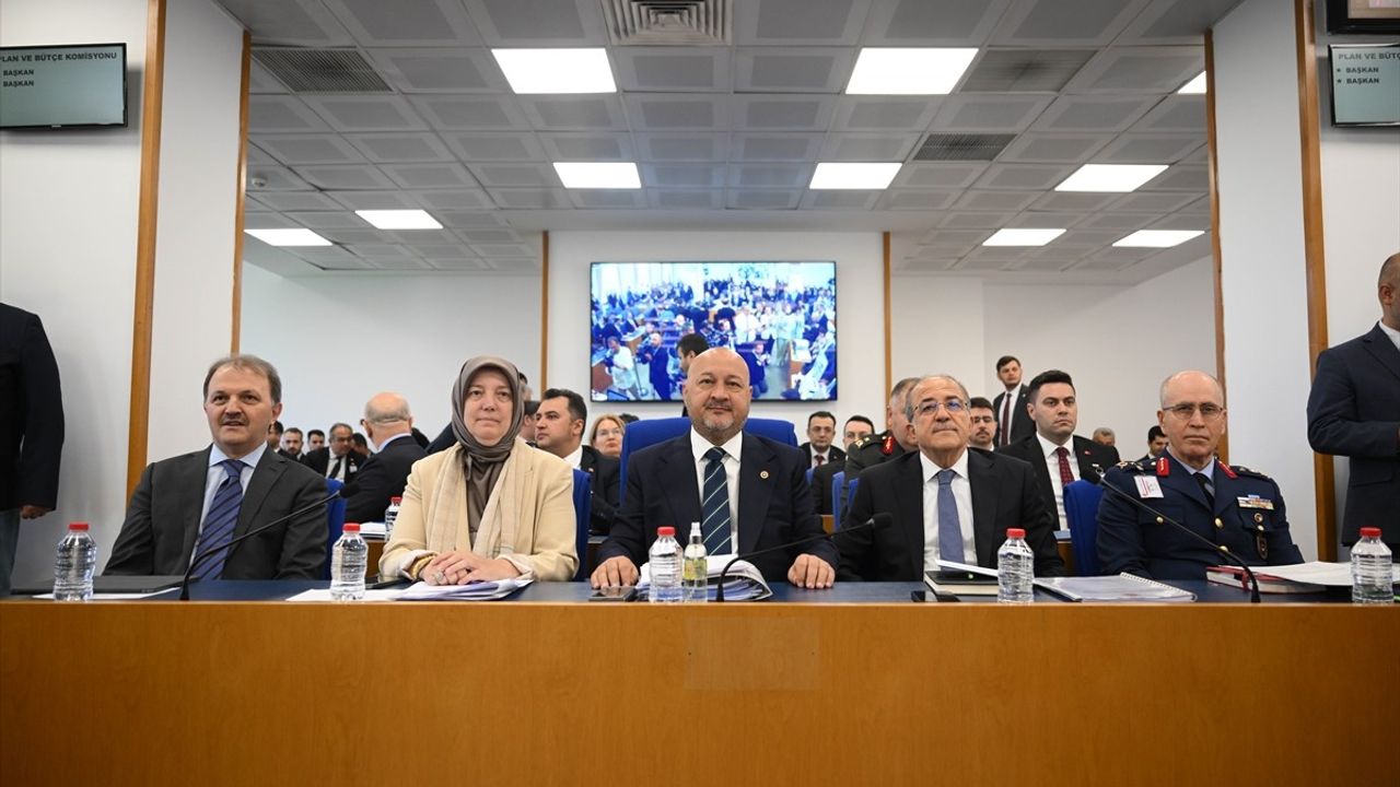 TBMM'de Çalışma Hayatına İlişkin Kanun Teklifi Görüşmeleri Başladı