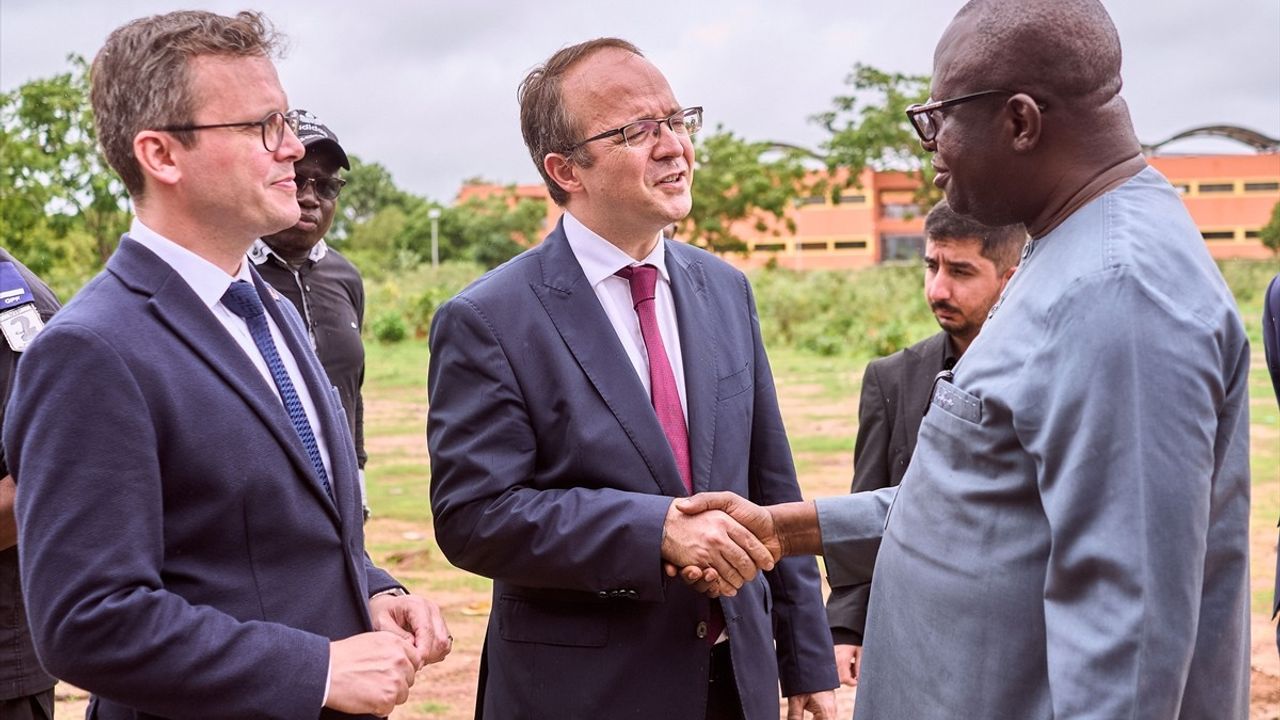 TİKA'nın Gambiya'da 15 Temmuz Şehitleri Anısına Ağaçlandırma Etkinliği