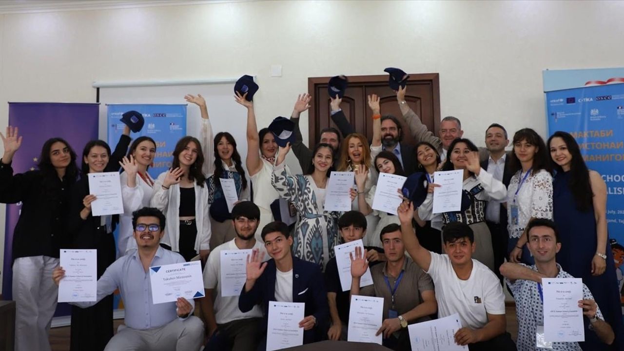 TİKA ve AGİT İşbirliğiyle Tacikistan'da Medya Yaz Okulu Tamamlandı