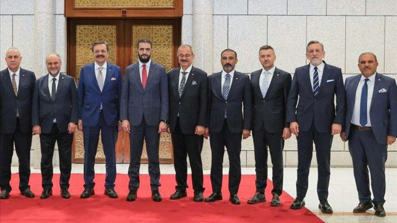 TOBB Başkanı Hisarcıklıoğlu, Suriye Cumhurbaşkanı Şara ile Ticari İşbirliği Görüşmesi Yaptı