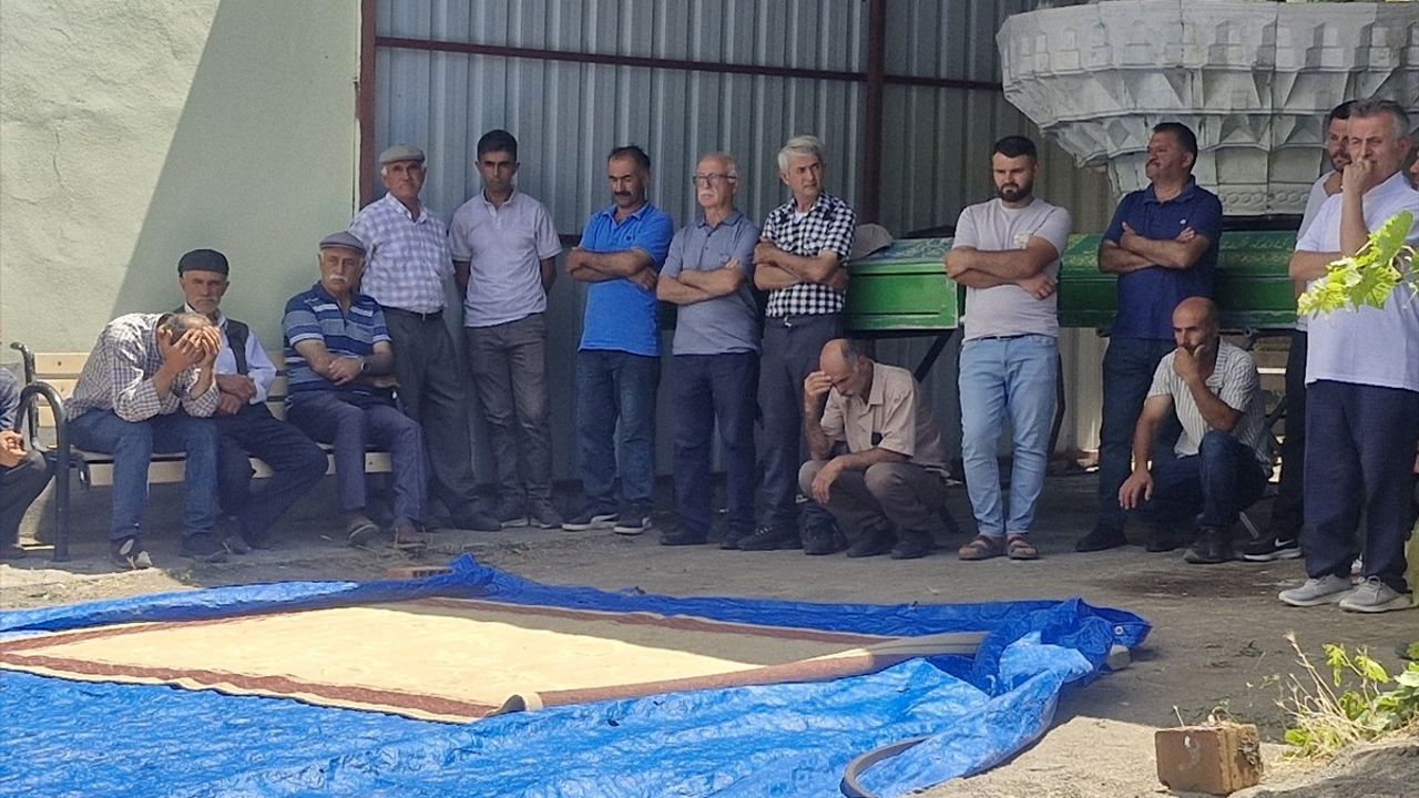 Tokat'ta Boğulan 2 Kuzenin Cenazesi Defnedildi