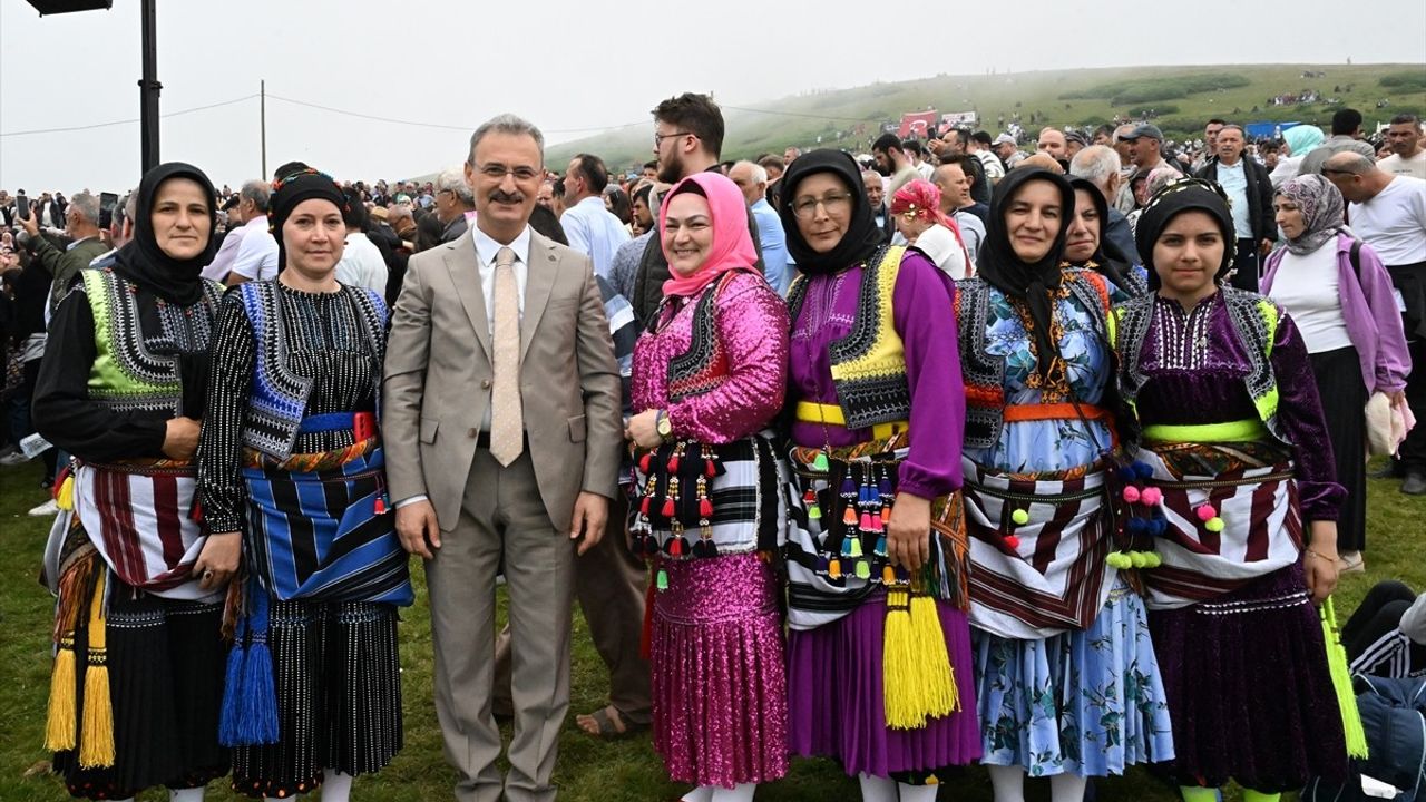Trabzon'da 204. Geleneksel Sis Dağı Kültür Şenlikleri Düzenlendi