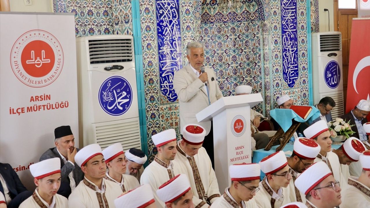 Trabzon'da 87 Hafız için İcazet Töreni Düzenlendi