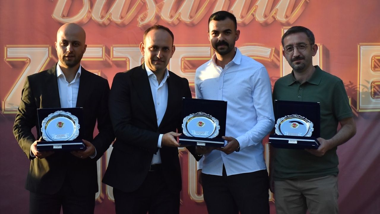 Trabzon Gazeteciler Cemiyeti'nden 2024 Yılı Başarılı Gazeteciler Yarışması Ödül Töreni