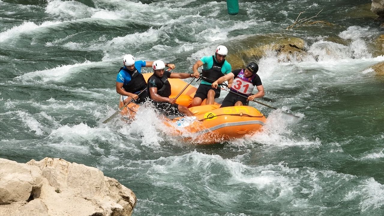 Tunceli'de Türkiye Rafting Şampiyonası ve Süper Kupa Yarışları Başladı