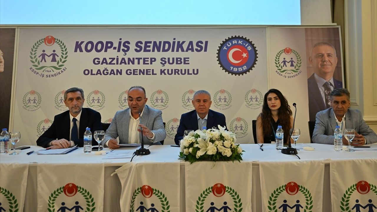 TÜRK-İŞ Genel Başkan Yardımcısı Eyüp Alemdar, Gaziantep Genel Kuruluna Katıldı
