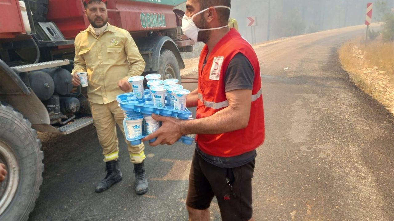 Türk Kızılay, Orman Yangınları ile Mücadeleye Destek Veriyor