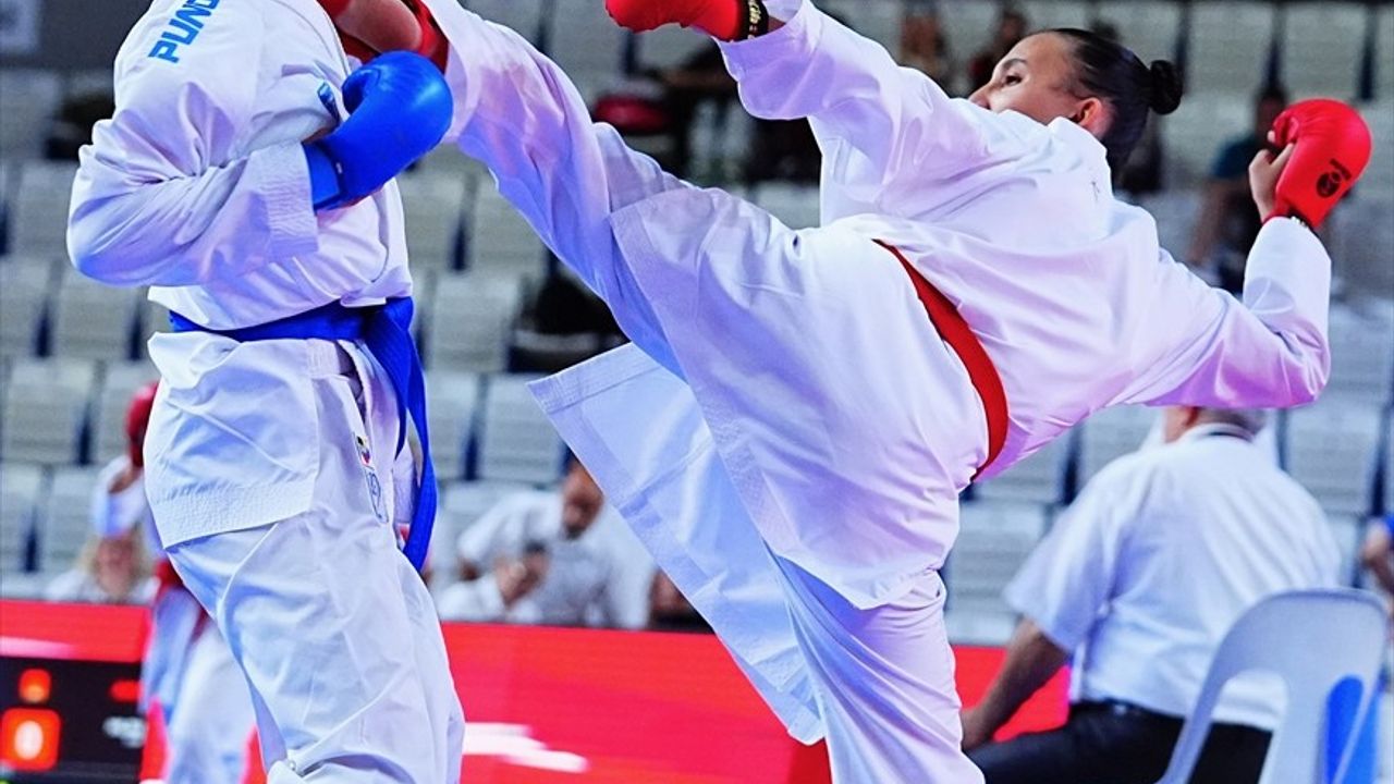 Türkiye Karate Premier Ligi'nin Murat Eşsiz Etabı Sonuçlandı