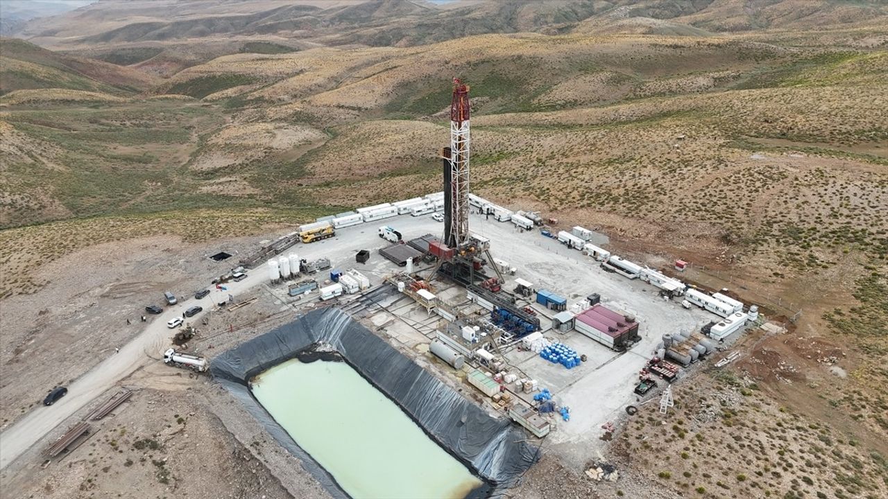 Türkiye Petrolleri Kato Dağı'nda Petrol Arama Çalışmalarına Devam Ediyor