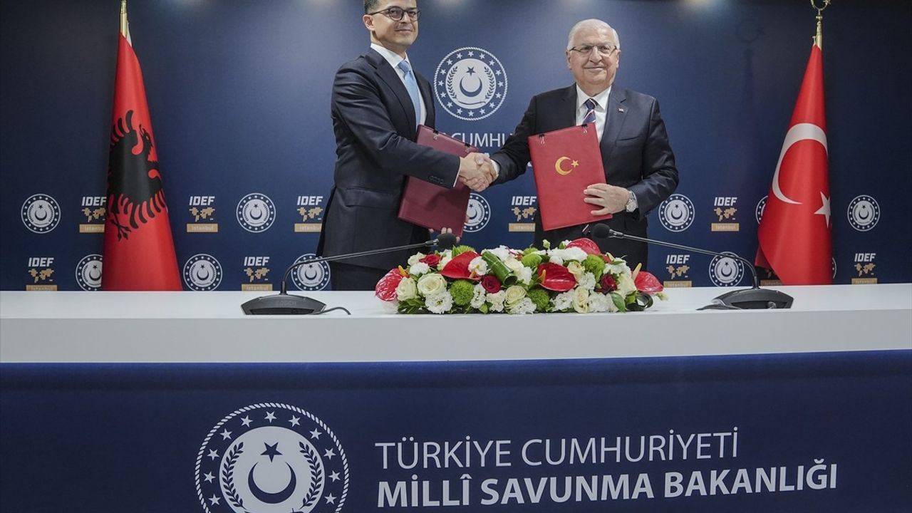 Türkiye ve Arnavutluk Arasında Nakdi Yardım Protokolü İmzalandı