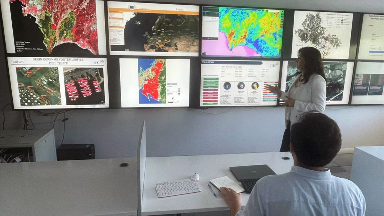 Uzaydan Görüntülenen Orman Yangınlarının Büyüklüğü: 32 Bin Futbol Sahası