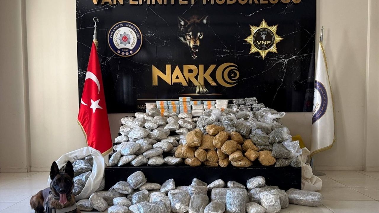 Van'da 122 kilo 500 gram uyuşturucu yakalandı