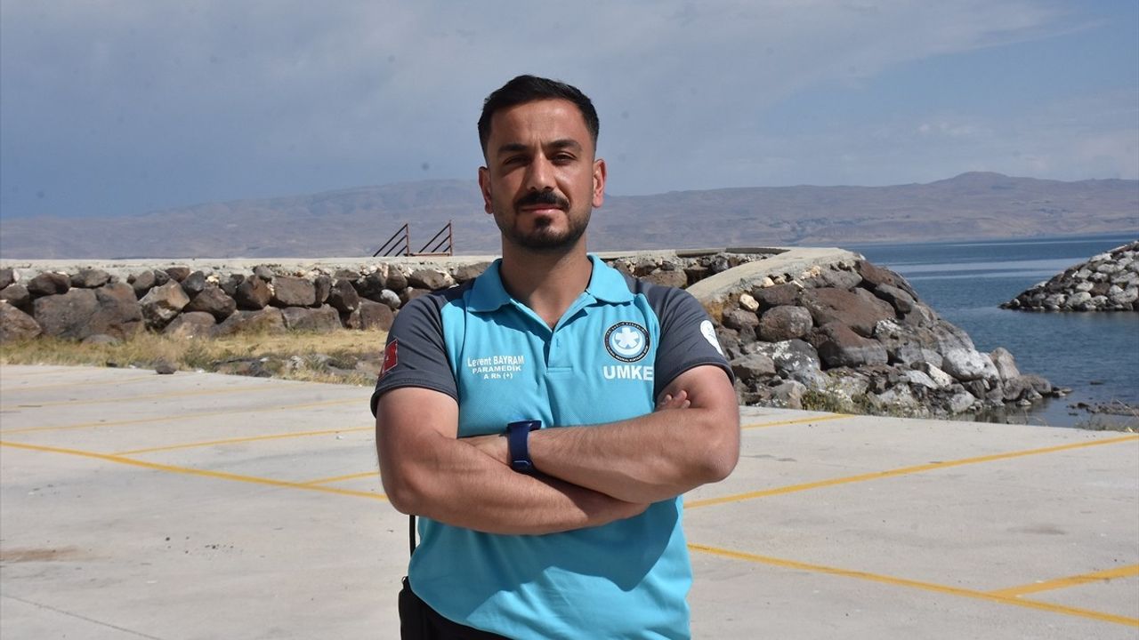 Van Gölü'nde Arama Kurtarma Tatbikatı Yapıldı