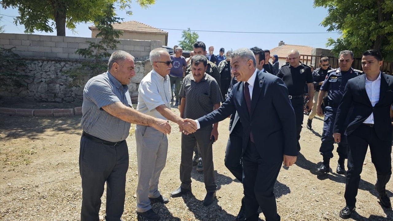 Yenifakılı Belediye Başkanı Musa Sarıaslan Trafik Kazasında Hayatını Kaybetti