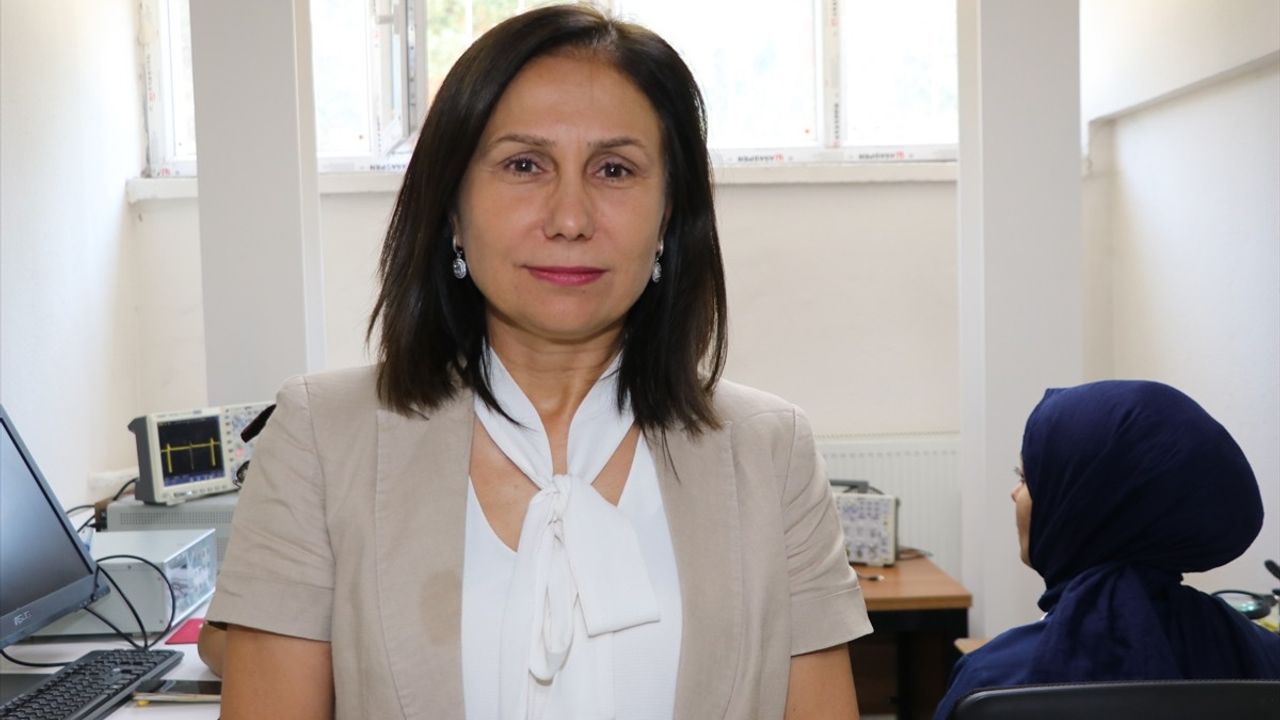 Yoğun Bakımda Oksijen Tedavisi Gören Hastaları Uyanık Tutacak Proje Tescillendi