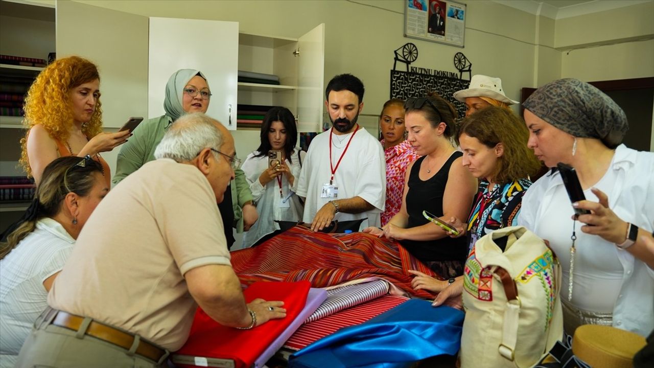 Yunus Emre Enstitüsü'nün Yaz Okulları Kültürel Bağları Güçlendiriyor