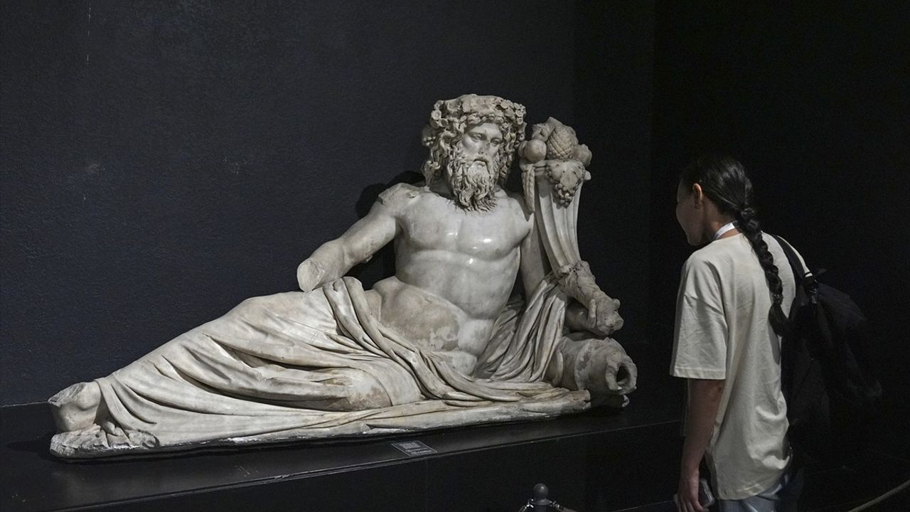 Yunus Emre Enstitüsü, Yabancı Akademisyenlere Tarihi Mirası Tanıtıyor