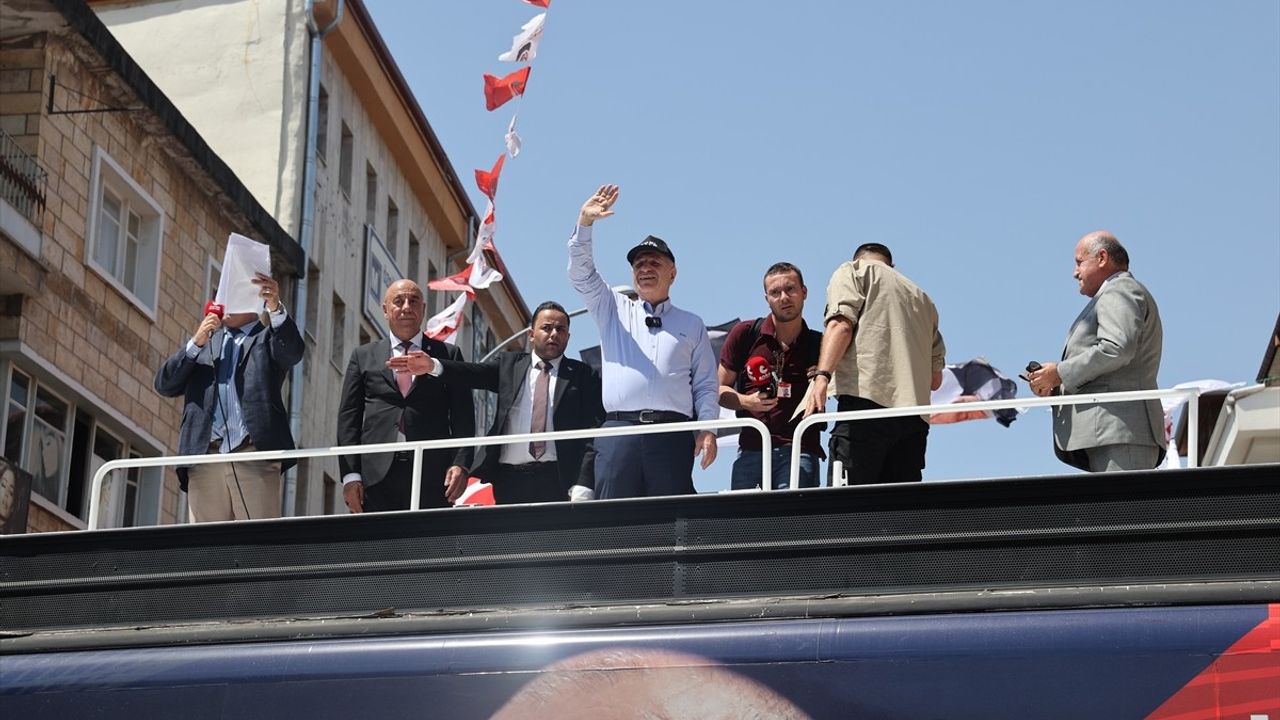 Zafer Partisi Genel Başkanı Ümit Özdağ, Nevşehir'de Ziyaretlerde Bulundu