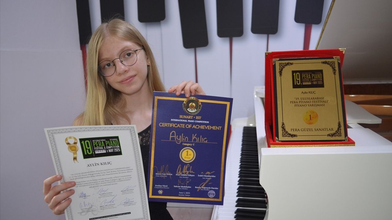 12 Yaşındaki Aylin Kılıç: Türkiye’nin Kültürel Zenginliğini Dünyaya Tanıtmayı Hedefliyor