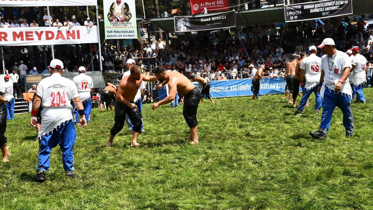 19. Kunduz Güreşleri'nde Feyzullah Öztürk Başpehlivanlık Unvanını Kazandı