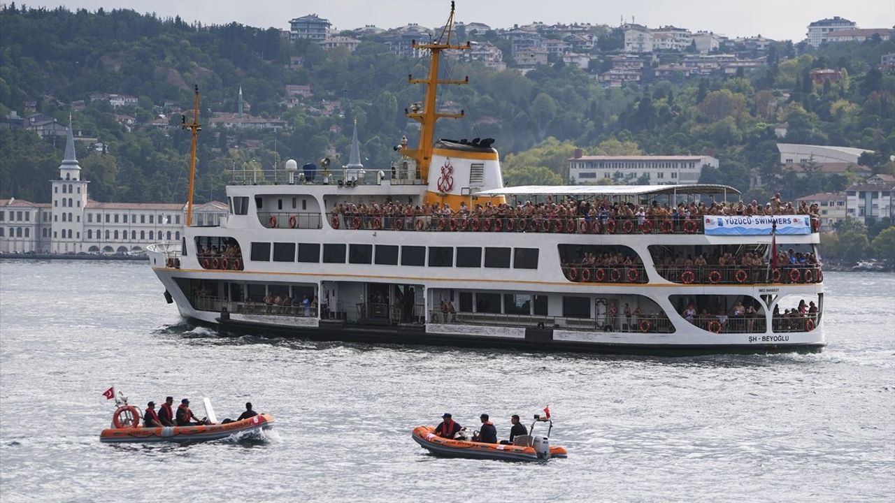 37. Boğaziçi Kıtalararası Yüzme Yarışı başladı: TMOK öncülüğünde yaklaşık 2800 sporcu Kanlıca'ya hareket etti