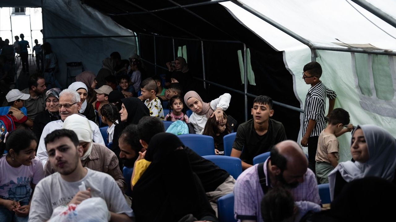 8 Aralık 2024'ten Sonra 411 bin 649 Suriyeli Güvenli, Gönüllü ve Onurlu Dönüş Yaptı