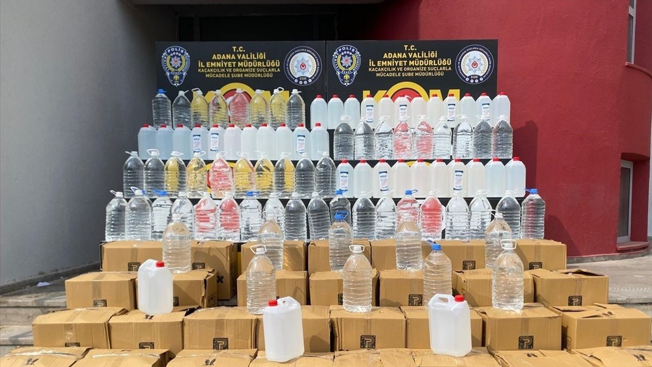 Adana'da 2 ton kaçak etil alkol ele geçirildi: 2 şüpheli gözaltında