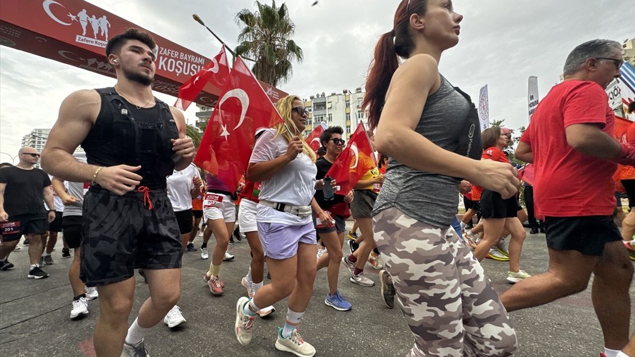Adana'da 30 Ağustos Zafer Bayramı Koşusu'na 443 sporcu katıldı