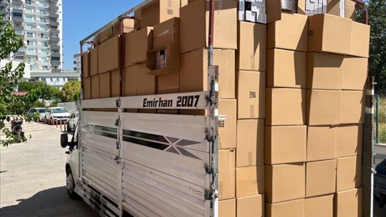 Adana'da 7 milyon 910 bin kaçak makaron ele geçirildi, 1 kişi tutuklandı