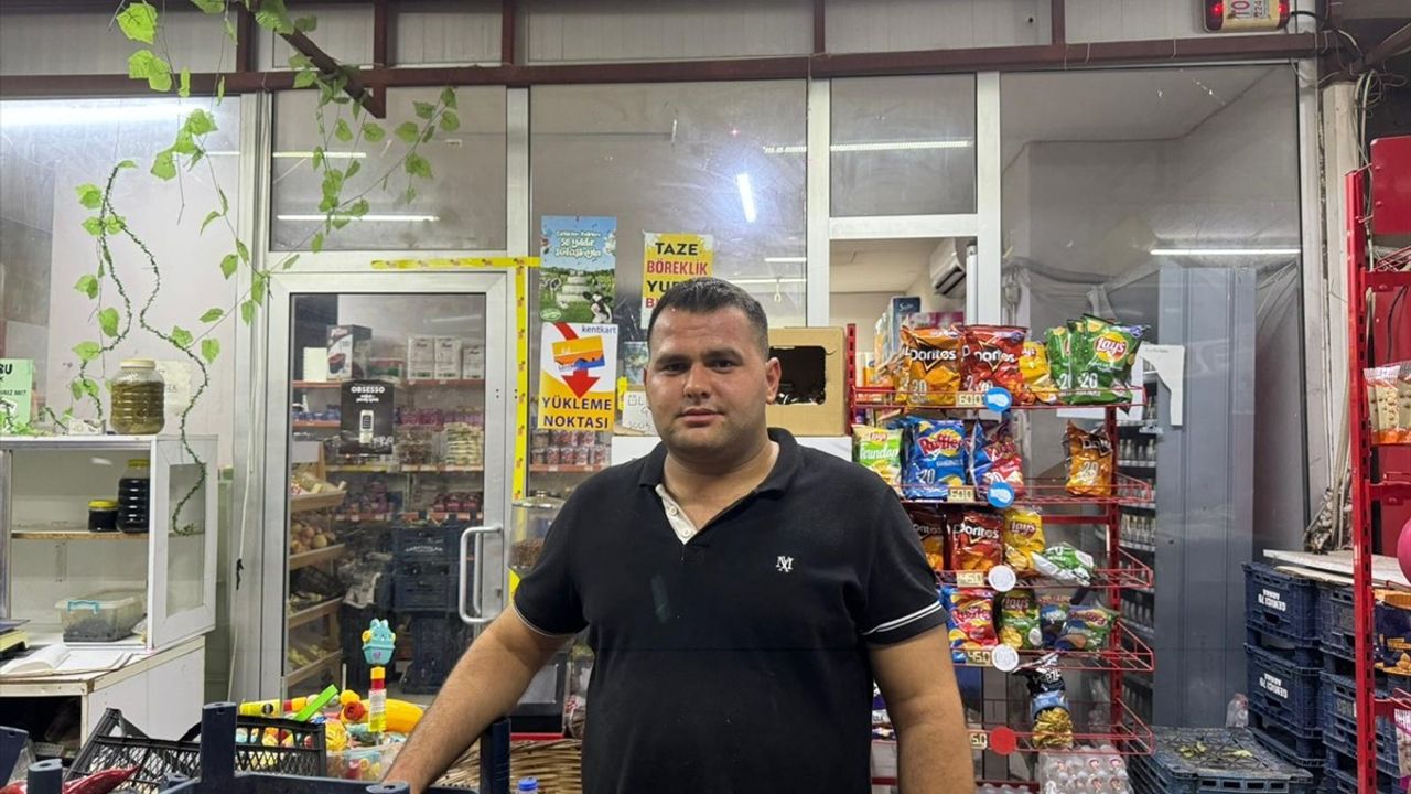 Adana'da Market Çalışanının Darbedilmesi Güvenlik Kamerasında