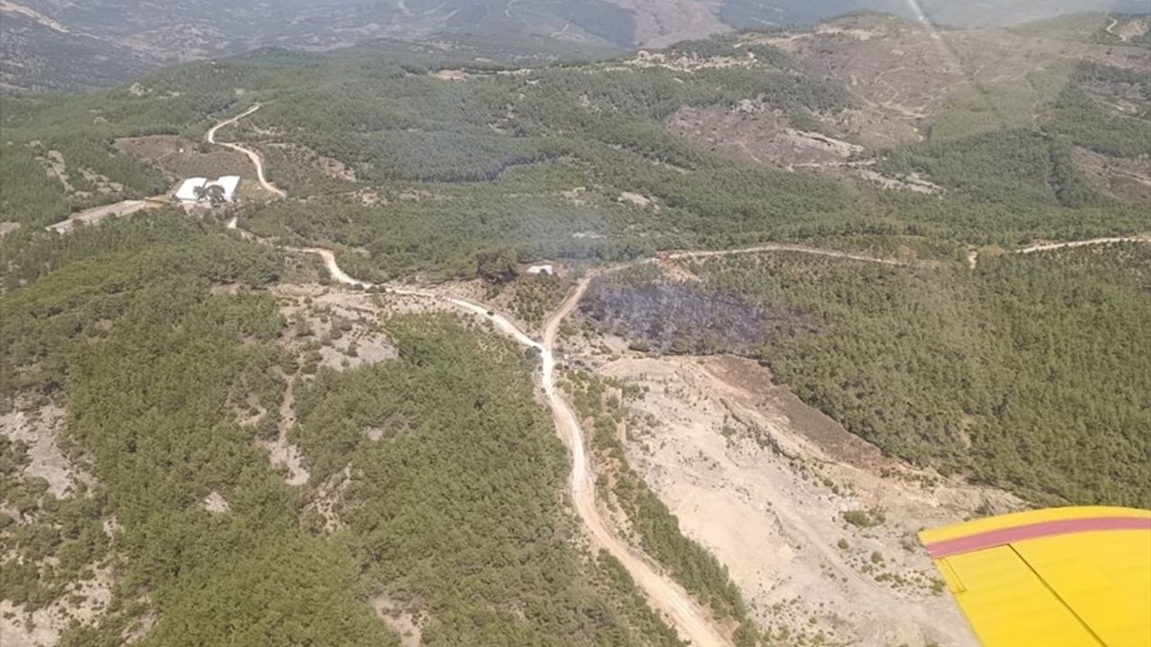 Adana Karaisalı Murtluca'da Orman Yangını Kontrol Altına Alındı