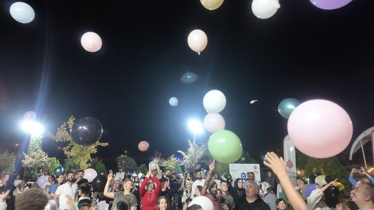 Adıyaman'da Şanlıurfa Vakıflar Bölge Müdürlüğü'nden 25 Çocuğa Sünnet Şöleni