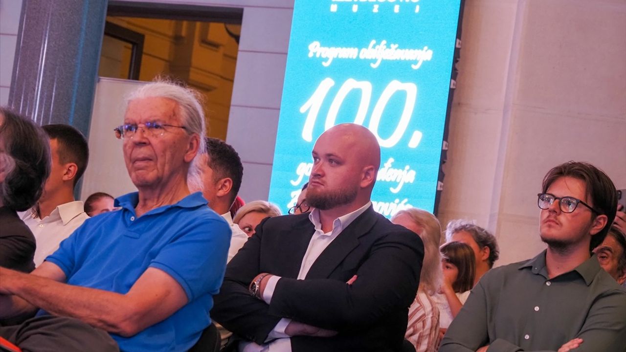 Aliya İzetbegoviç'in 100. Doğum Yıldönümü Bosna Hersek'te Anıldı