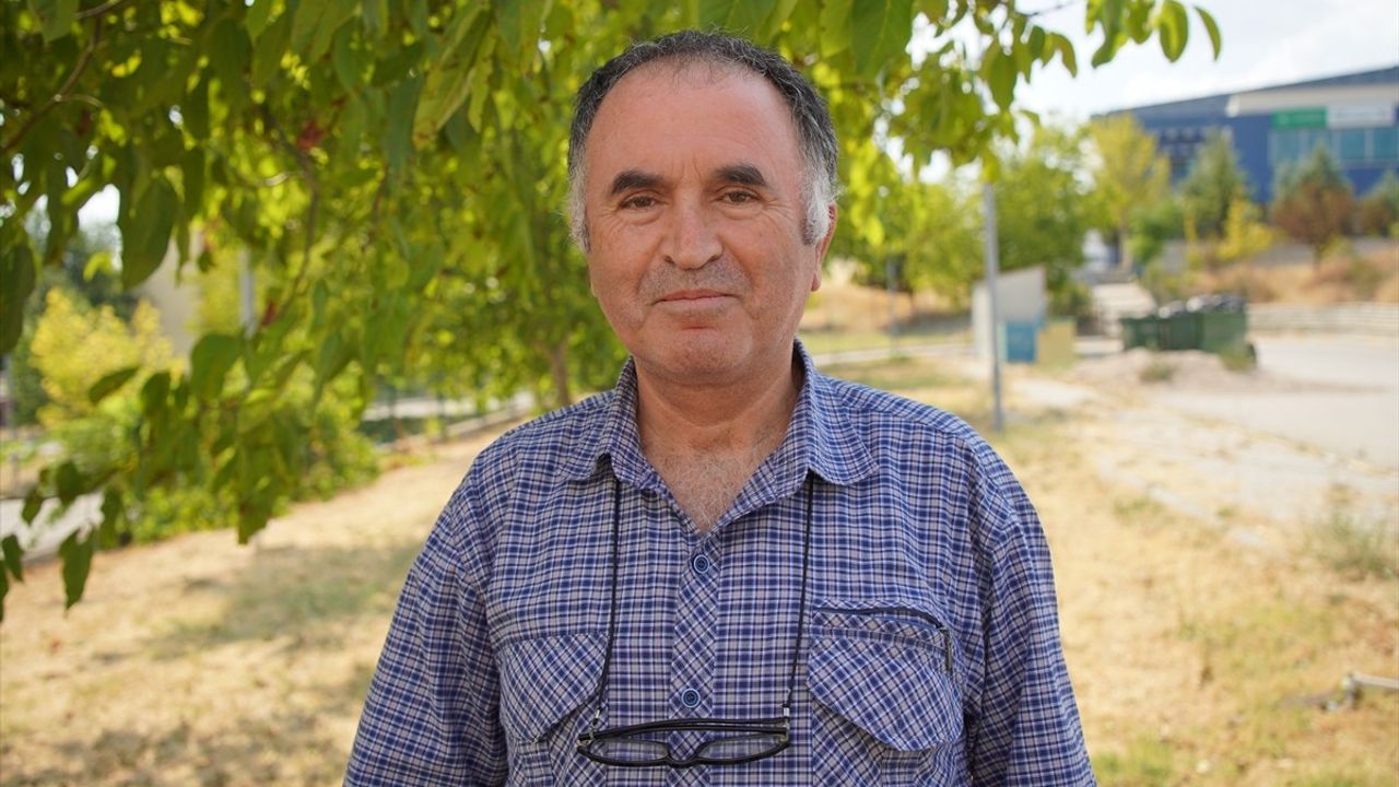 Anız Yakmanın Etkileri: Doç. Dr. Musa Uludağ Toprağın ve Canlıların Tahribatına Dikkat Çekti