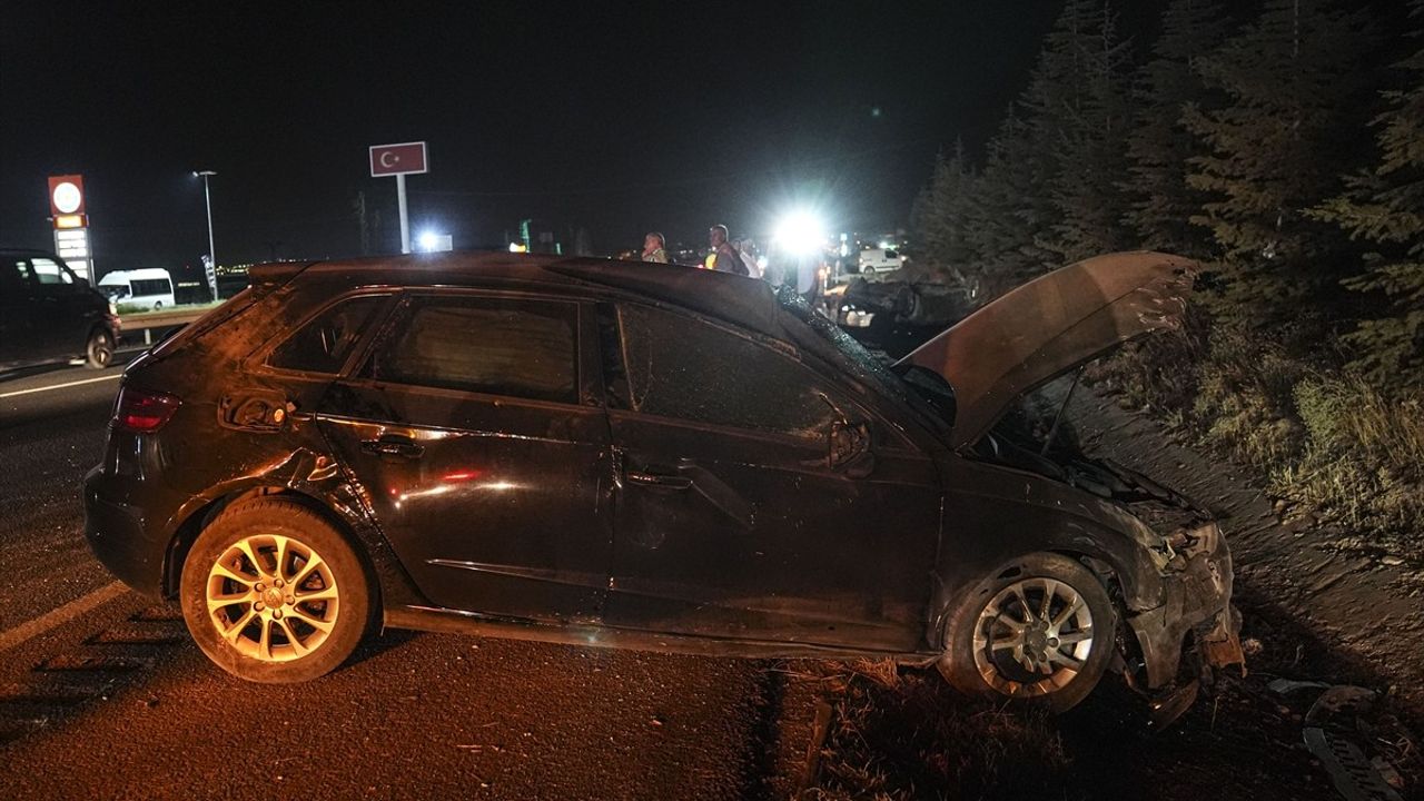 Ankara Sincan'da trafik kazası: 5 kişi yaralandı