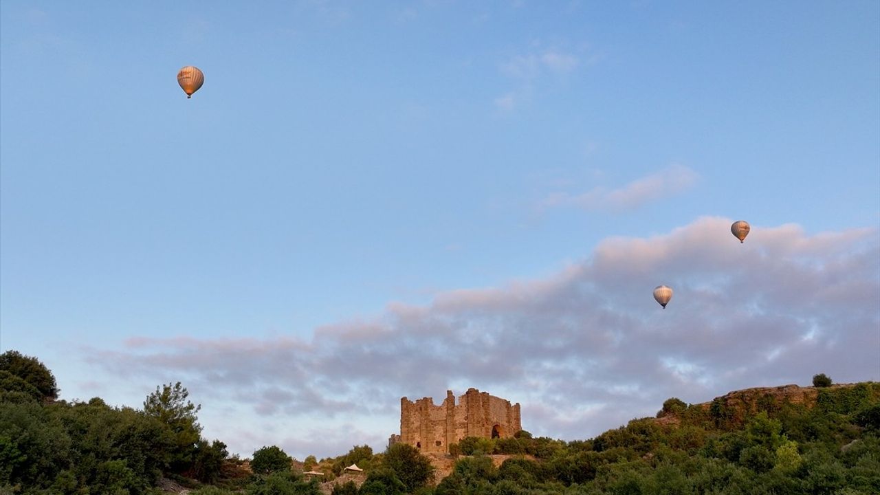Antalya'da Sıcak Hava Balonları ile Turizmde Yeni Bir Dönem