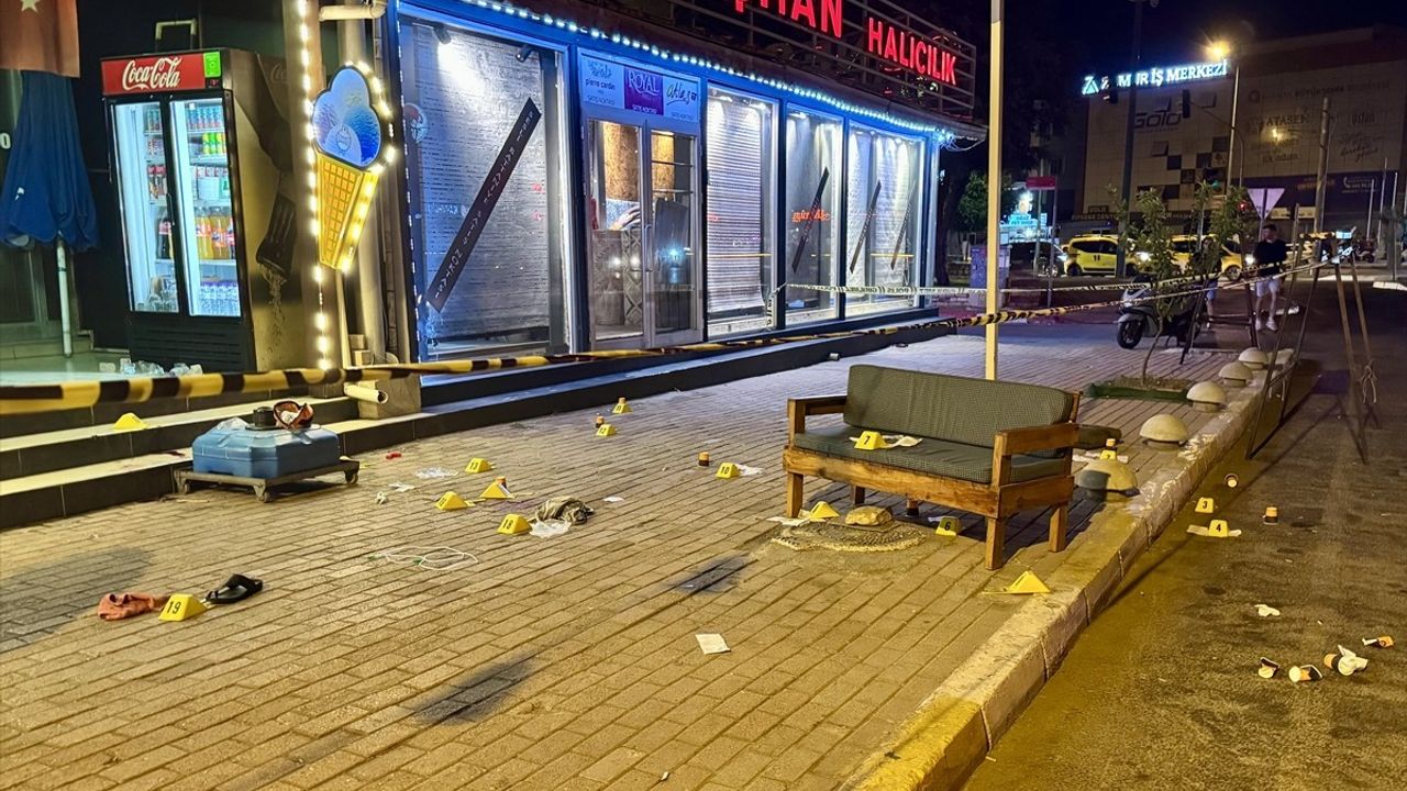 Antalya Kepez'de pastanede silahlı kavga: 2 kişi hayatını kaybetti, şüpheli intihar etti
