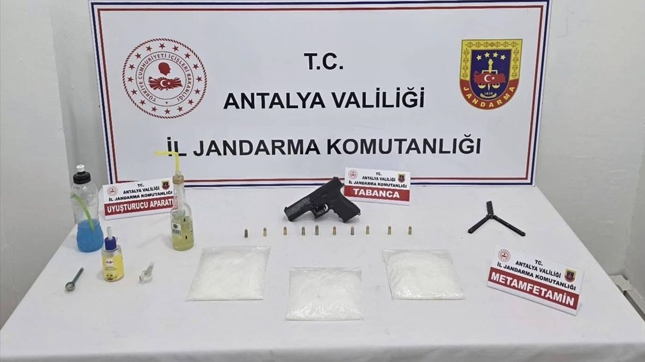 Antalya Kepez'te uyuşturucu operasyonu: 2 şüpheli gözaltında