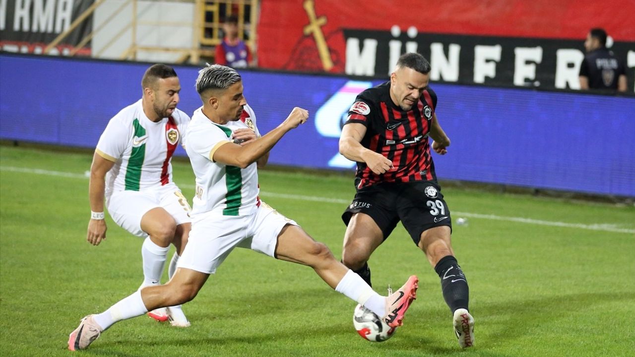 Arca Çorum FK, Trendyol 1. Lig'in Açılışında Amed Sportif Faaliyetler'i 2-0 Yenerek Üstünlük Sağladı