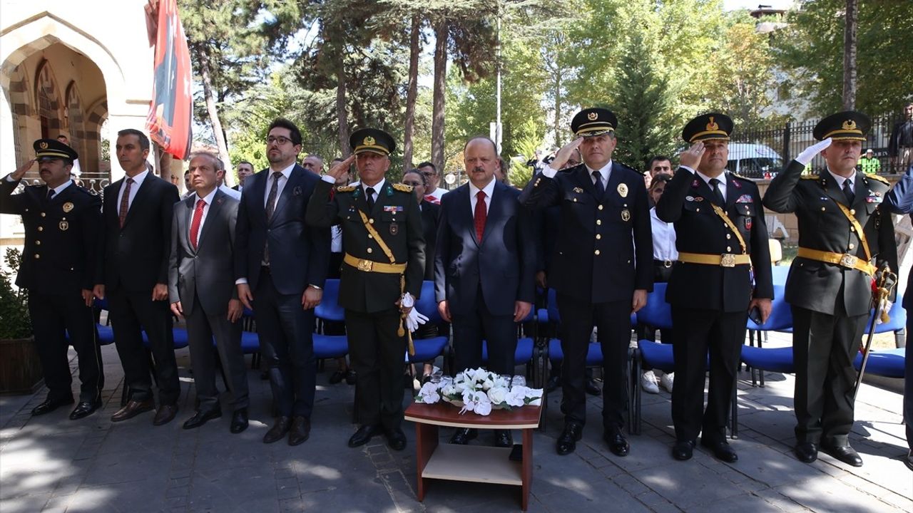 Atatürk'ün Kastamonu'ya Gelişi ve Şapka İnkılabı'nın 100. Yılı Kutlamaları Sona Erdi