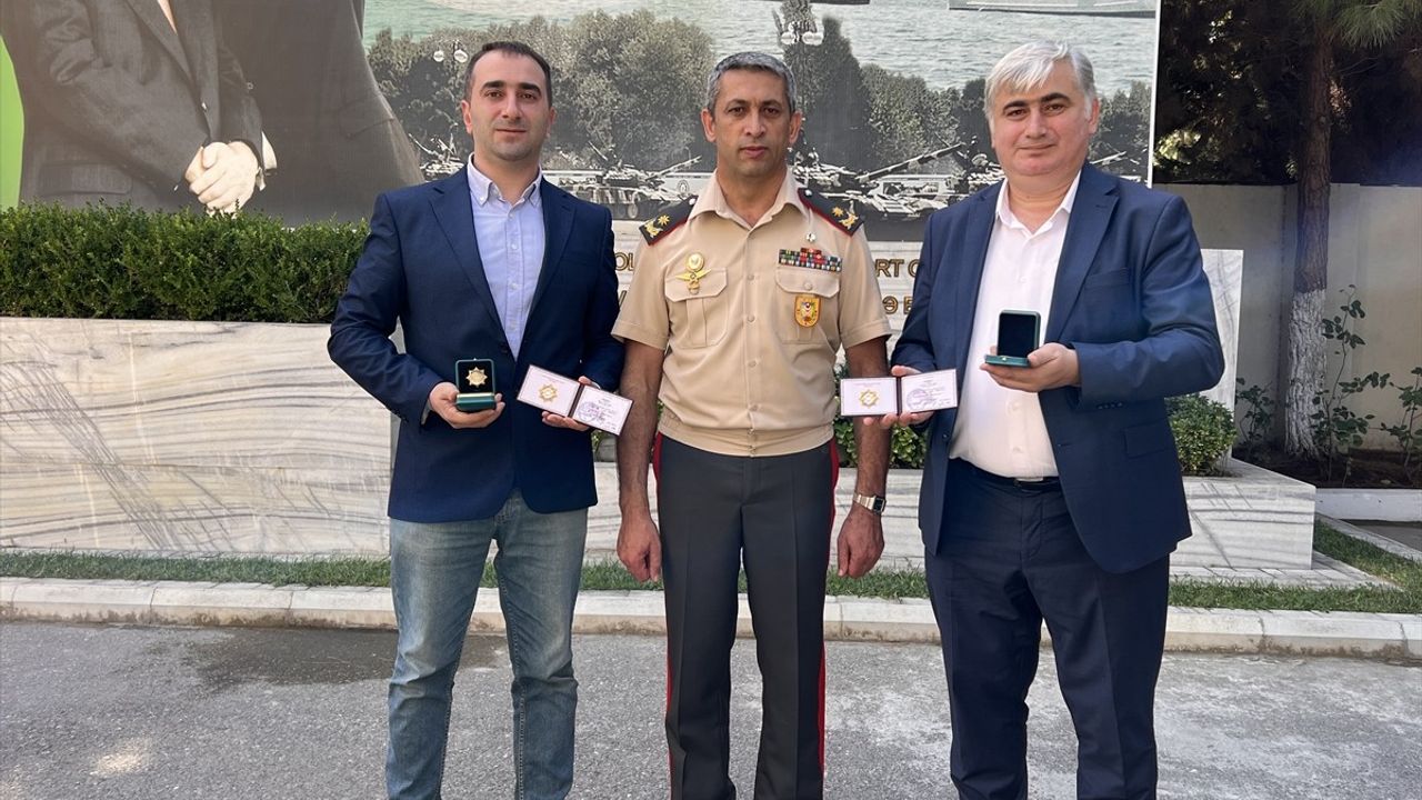 Azerbaycan Savunma Bakanlığı, AA muhabirlerini ödüllendirdi
