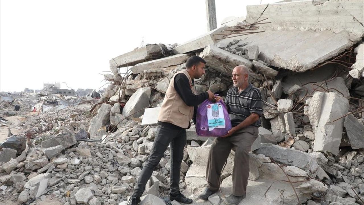 Aziz Mahmud Hüdayi Vakfı, Gazze'ye 7 Ekim'den bu yana 300 tırdan fazla yardım ulaştırdı