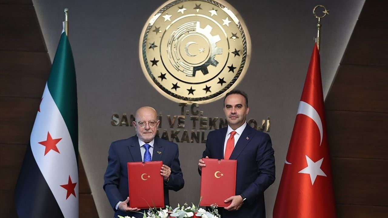 Bakan Kacır, Suriye Ekonomi ve Sanayi Bakanı Eş-Şaar ile Görüştü