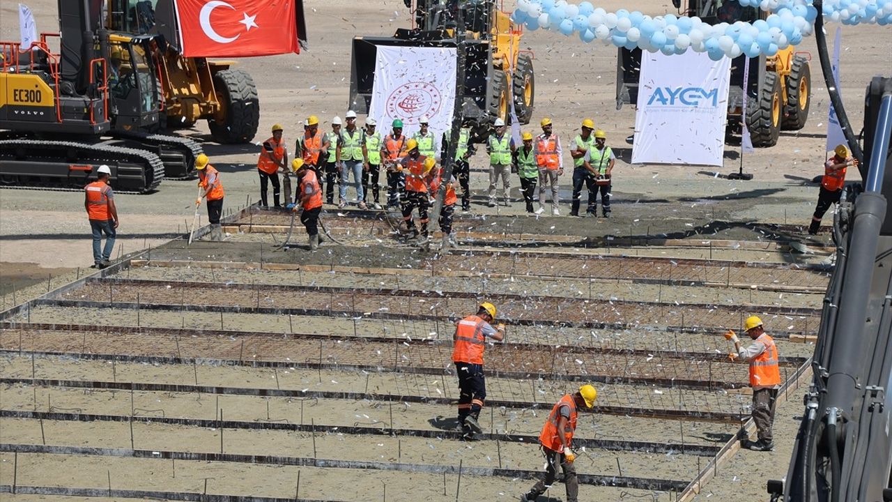 Bakan Uraloğlu: Kars‑Iğdır‑Aralık‑Dilucu Hattı Türkiye’nin jeo‑stratejik liderliğini güçlendirecek