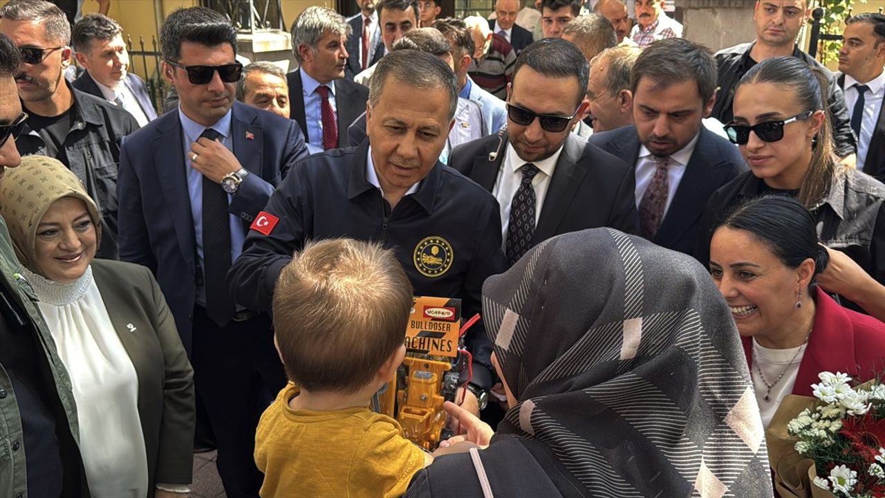 Bakan Yerlikaya Kütahya'da: Gönüllü geri dönüş ve güvenlik verilerini paylaştı