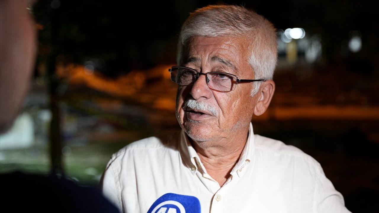 Balıkesir Sındırgı'da 6.1 Büyüklüğündeki Deprem Anları